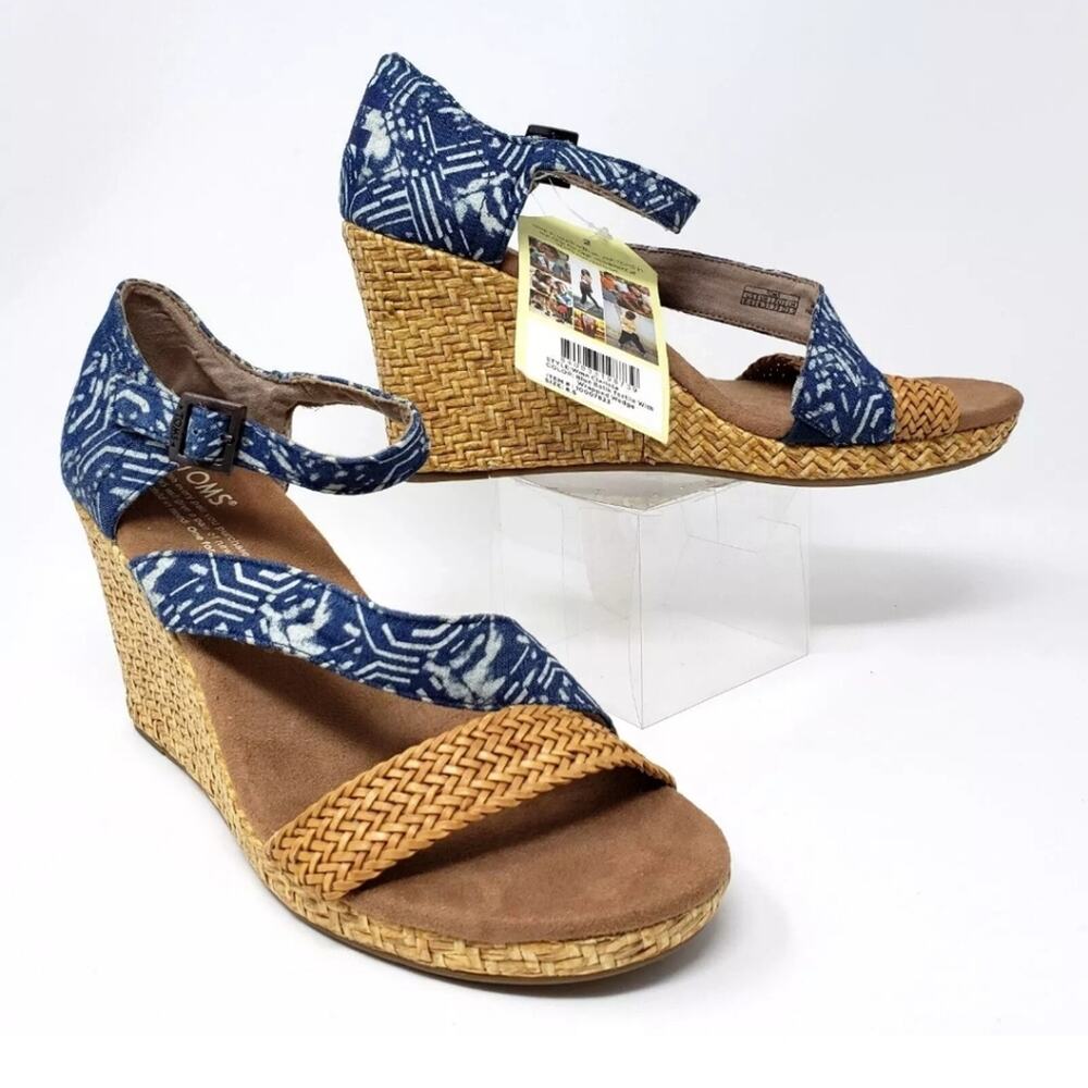 TOMS Size 7.5 Clarissa Blue Batik Textile Wrapped‎ Wedge Heel Sandals Shoes New